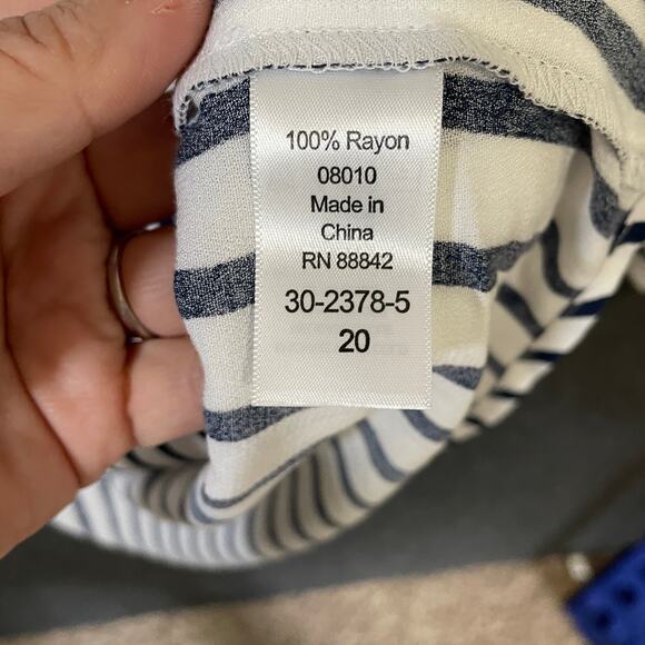 Ellos Button Up Shirt Blue White Vertical Stripe Rayon Blouse Women’s 20 Plus - Picture 7 of 14